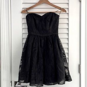 NEW Guess little black dress